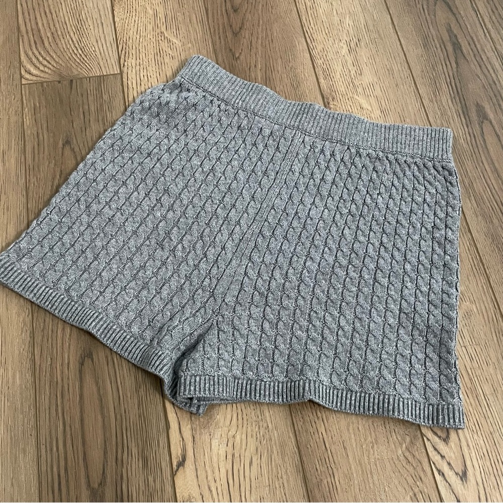L’ academie Maja Knitted Gray Shorts - Picture 4 of 9